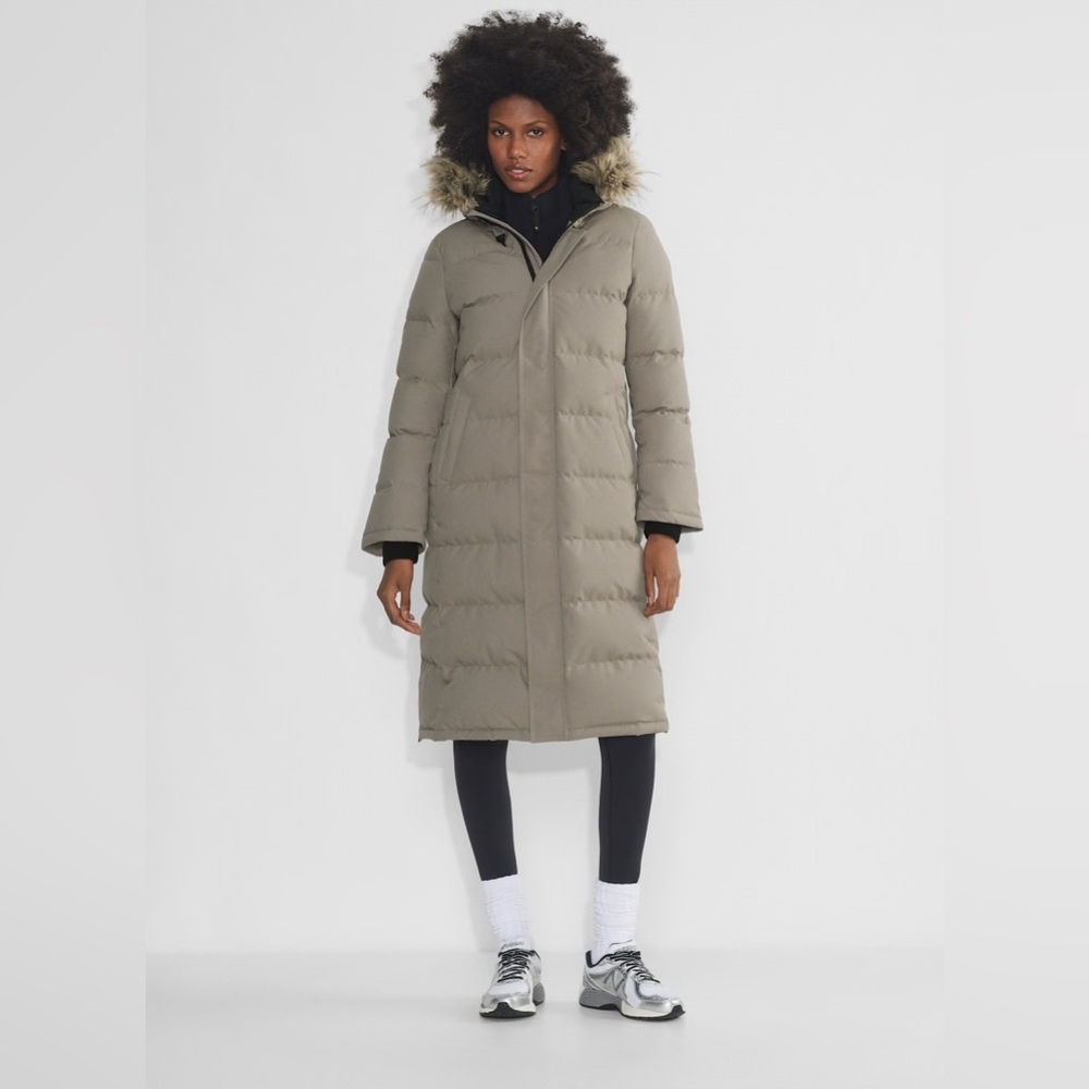NWT Golden Powder Parka Long Aritzia Waterproof Windproof Faur Fur Taupe Size L